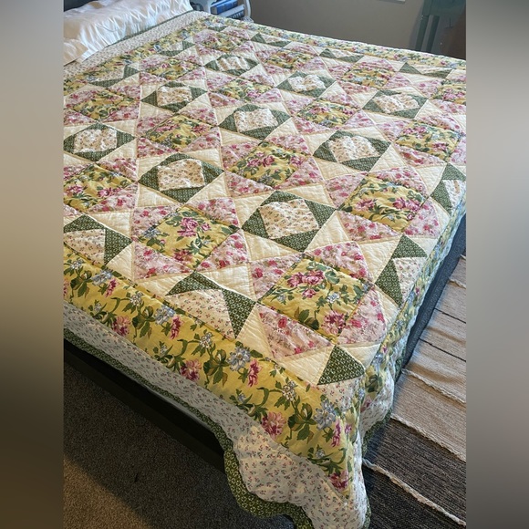 Quilt 86/86โ Great Pattern and Colors! ๐๐๐ฉท - Picture 7 of 9